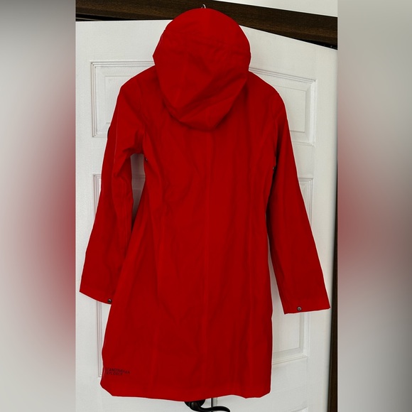 Scandinavian Explorer raincoat. Small. New with tags. Norwegian design 🇳🇴 - Picture 2 of 7